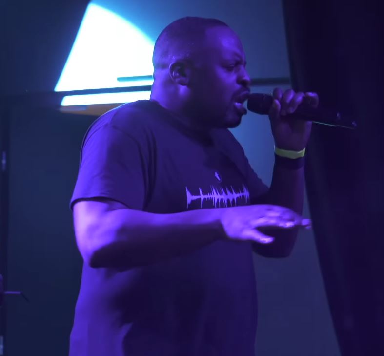 Electronic Subculture and Plein Phare at Le Rex de Toulouse: filmed DJ and MC performance